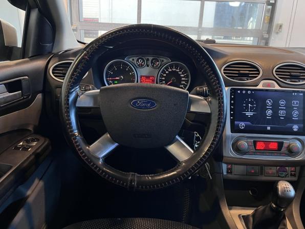 Ford Focus II Рестайлинг с пробегом 2011 года, цена 387 000 рублей, 347917 км, седан, Автокод Объявления