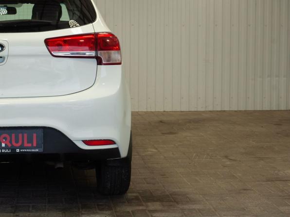 Kia Rio III Рестайлинг с пробегом 2015 года, цена 1 090 000 рублей, 157606 км, хэтчбек, Автокод Объявления