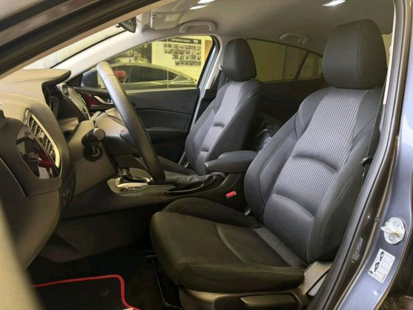 Mazda 3 III (BM) с пробегом 2013 года, цена 1 170 000 рублей, 240000 км, седан, Автокод Объявления