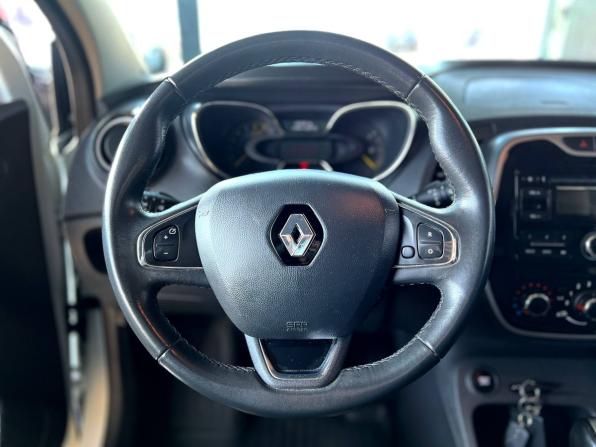 Renault Kaptur I с пробегом 2016 года, цена 1 590 000 рублей, 64100 км, внедорожник, Автокод Объявления