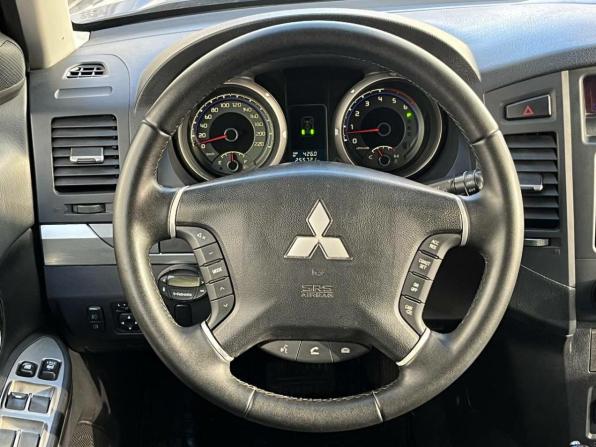 Mitsubishi Pajero IV с пробегом 2011 года, цена 1 799 000 рублей, 255720 км, внедорожник, Автокод Объявления