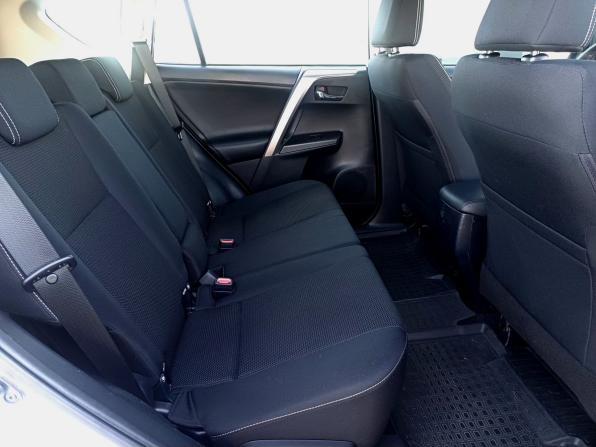 Toyota RAV4 IV (XA40) Рестайлинг с пробегом 2018 года, цена 2 579 000 рублей, 90649 км, внедорожник, Автокод Объявления
