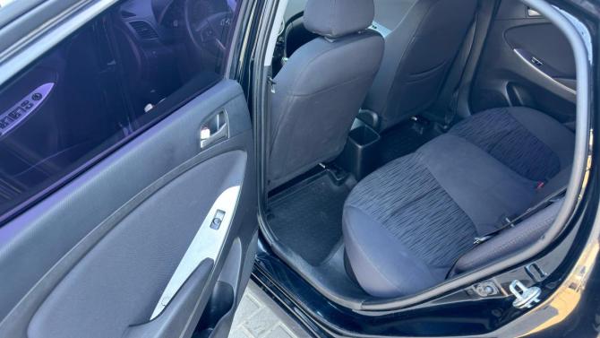 Hyundai Solaris I Рестайлинг с пробегом 2015 года, цена 1 099 000 рублей, 155240 км, седан, Автокод Объявления