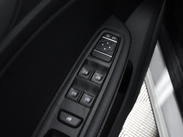 Renault Arkana I с пробегом 2021 года, цена 1 391 000 рублей, 97400 км, внедорожник, Автокод Объявления