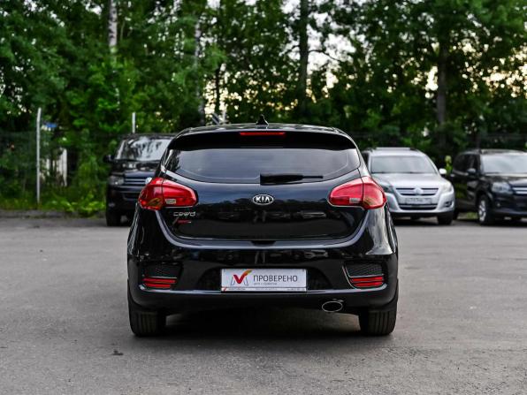 Kia Ceed II Рестайлинг с пробегом 2017 года, цена 980 000 рублей, 252631 км, хэтчбек, Автокод Объявления