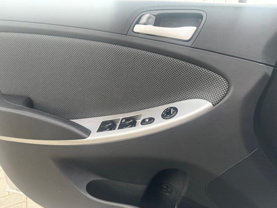 Hyundai Solaris I Астрахань  - изображение 18