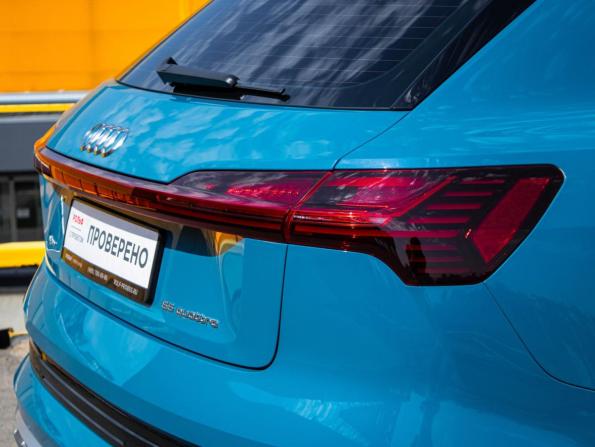 Audi e-tron I с пробегом 2020 года, цена 4 300 000 рублей, 98210 км, внедорожник, Автокод Объявления