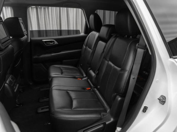 Nissan Pathfinder IV с пробегом 2015 года, цена 1 770 000 рублей, 180748 км, внедорожник, Автокод Объявления