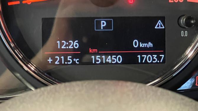 Mini Hatch III (F55/F56) Рестайлинг с пробегом 2019 года, цена 1 499 900 рублей, 151446 км, хэтчбек, Автокод Объявления