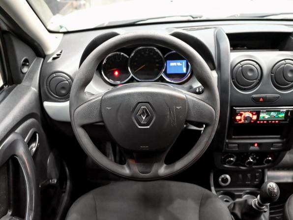 Renault Duster I Рестайлинг с пробегом 2018 года, цена 975 000 рублей, 322576 км, внедорожник, Автокод Объявления