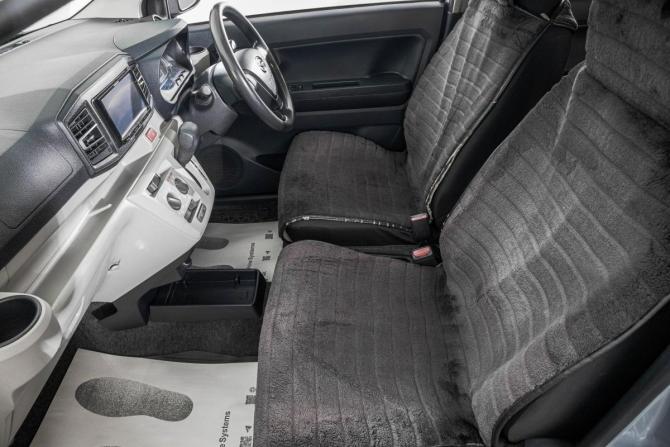 Daihatsu Mira e:S I Рестайлинг с пробегом 2017 года, цена 749 000 рублей, 142300 км, хэтчбек, Автокод Объявления
