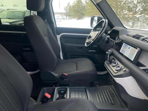 Land Rover Defender II с пробегом 2020 года, цена 4 017 000 рублей, 124747 км, внедорожник, Автокод Объявления