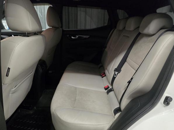 Nissan Qashqai II с пробегом 2015 года, цена 1 700 000 рублей, 93000 км, внедорожник, Автокод Объявления