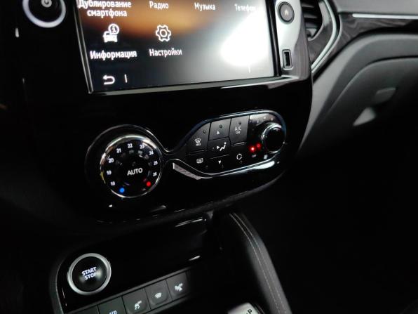 Renault Kaptur I Рестайлинг с пробегом 2021 года, цена 1 337 000 рублей, 116678 км, внедорожник, Автокод Объявления
