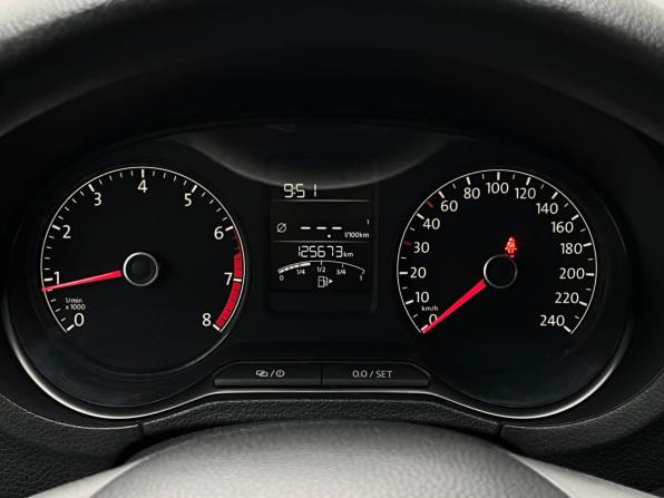 Volkswagen Polo V Рестайлинг с пробегом 2018 года, цена 989 000 рублей, 125673 км, седан, Автокод Объявления