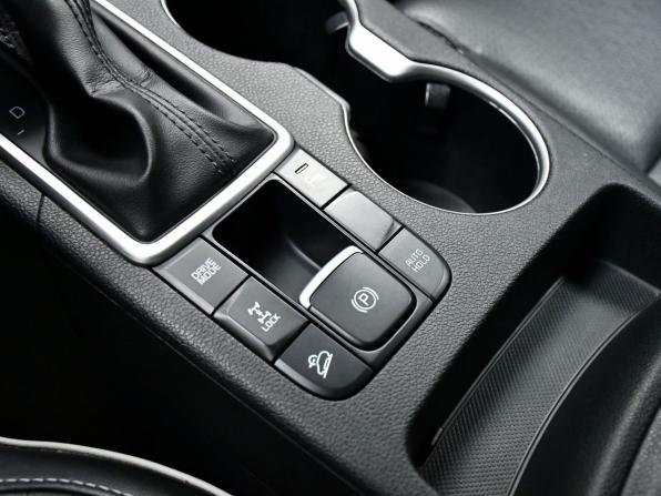 Kia Sportage IV Рестайлинг с пробегом 2019 года, цена 2 487 000 рублей, 111382 км, внедорожник, Автокод Объявления