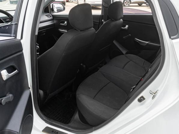 Kia Rio III Рестайлинг с пробегом 2015 года, цена 875 000 рублей, 179085 км, седан, Автокод Объявления