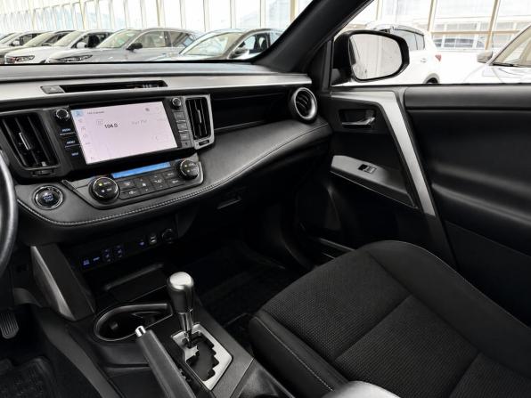 Toyota RAV4 IV (XA40) Рестайлинг с пробегом 2019 года, цена 2 700 000 рублей, 128500 км, внедорожник, Автокод Объявления