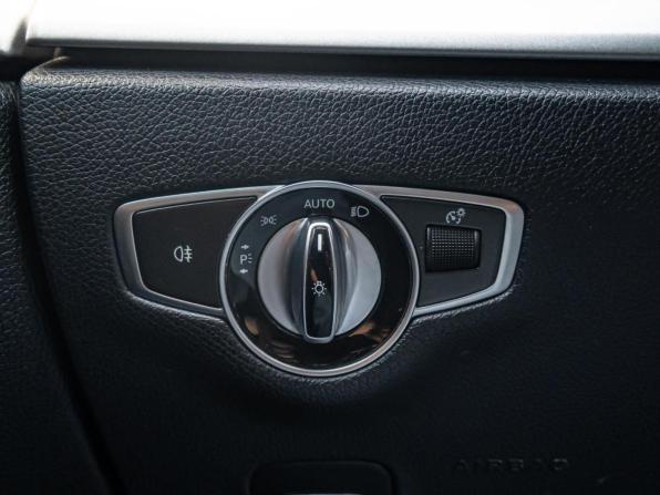 Mercedes-Benz E-Класс V (W213 S213 C238) с пробегом 2018 года, цена 2 200 000 рублей, 278572 км, седан, Автокод Объявления