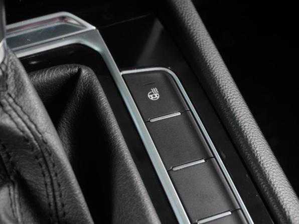 Volkswagen Passat B8 с пробегом 2019 года, цена 2 449 000 рублей, 134499 км, седан, Автокод Объявления