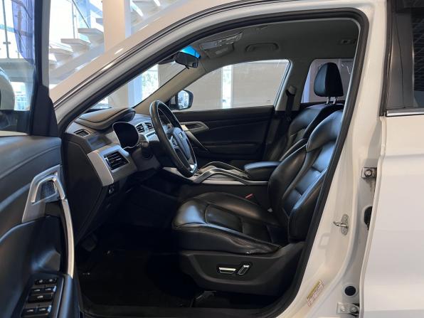 Geely Atlas I с пробегом 2018 года, цена 1 586 000 рублей, 128205 км, внедорожник, Автокод Объявления
