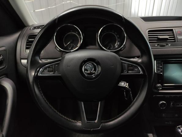 Skoda Yeti I Рестайлинг с пробегом 2017 года, цена 1 457 000 рублей, 180015 км, внедорожник, Автокод Объявления