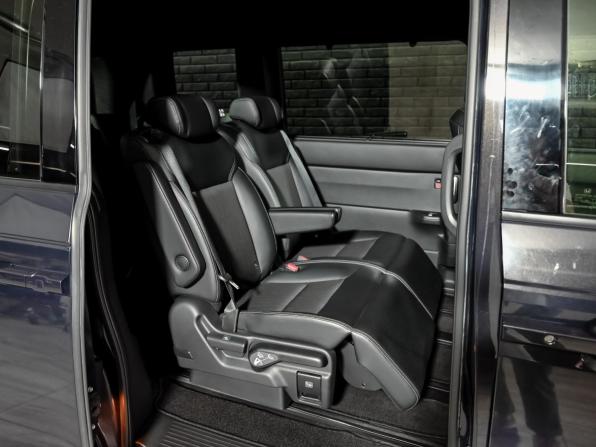 Honda Stepwgn VI с пробегом 2024 года, цена 3 500 000 рублей, 39099 км, минивэн, Автокод Объявления