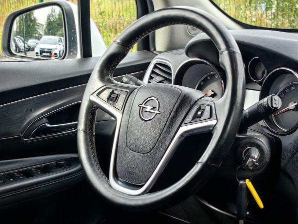 Opel Mokka I с пробегом 2013 года, цена 1 249 000 рублей, 138000 км, внедорожник, Автокод Объявления