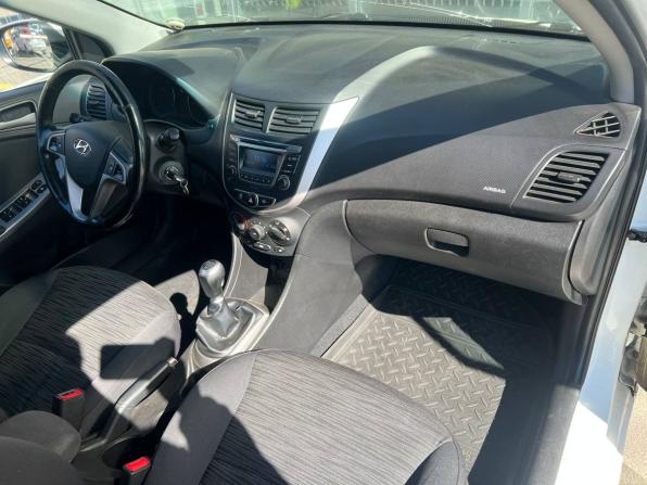 Hyundai Solaris I Рестайлинг с пробегом 2014 года, цена 610 000 рублей, 355000 км, седан, Автокод Объявления