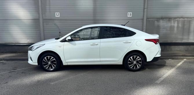 Hyundai Solaris II Рестайлинг с пробегом 2021 года, цена 1 349 000 рублей, 50713 км, седан, Автокод Объявления