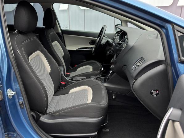 Kia Ceed II с пробегом 2013 года, цена 1 129 000 рублей, 163025 км, универсал, Автокод Объявления