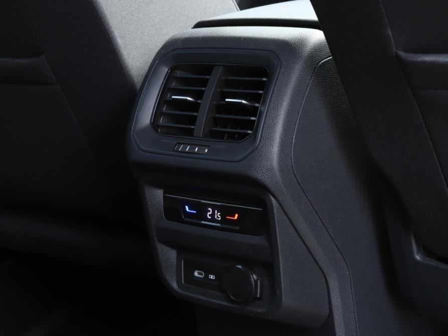 Volkswagen Tiguan II Рестайлинг Москва  - изображение 20