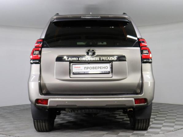 Toyota Land Cruiser Prado 150 Series Рестайлинг 2 с пробегом 2018 года, цена 4 500 000 рублей, 166357 км, внедорожник, Автокод Объявления