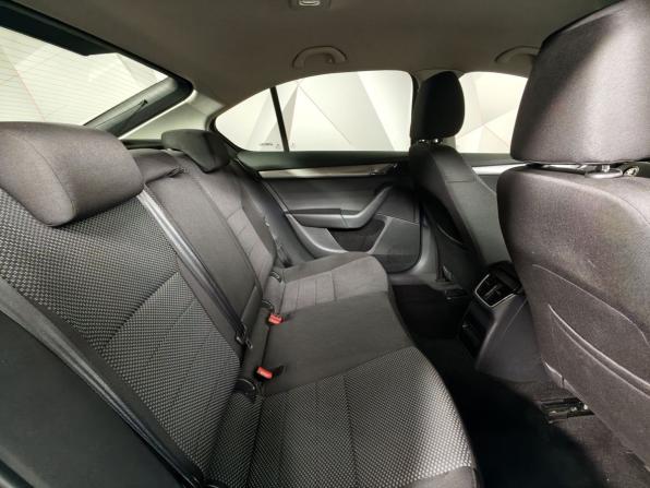 Skoda Octavia III (A7) с пробегом 2013 года, цена 1 180 000 рублей, 246908 км, лифтбек, Автокод Объявления