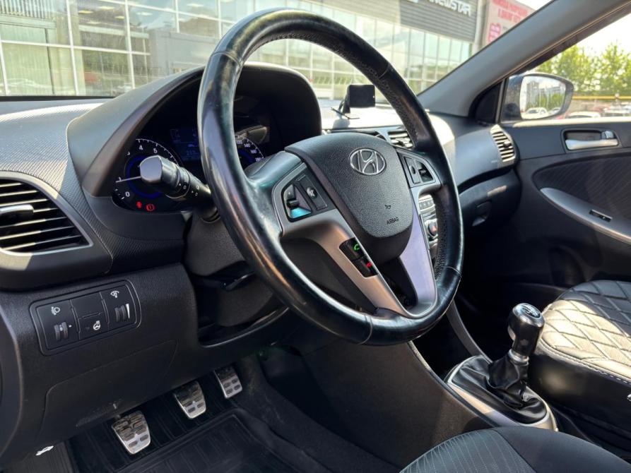 Hyundai Solaris I Рестайлинг Набережные Челны  - изображение 28