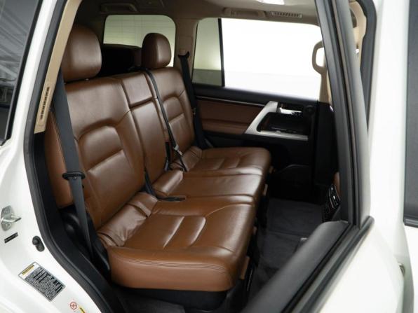 Toyota Land Cruiser 200 Series Рестайлинг 1 с пробегом 2014 года, цена 3 848 050 рублей, 269539 км, внедорожник, Автокод Объявления