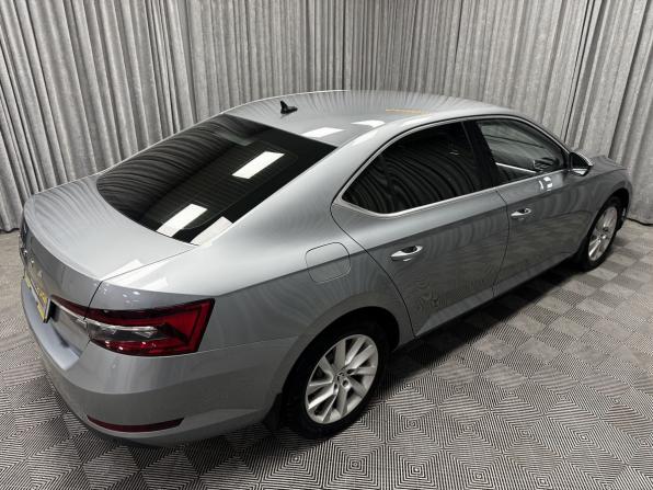 Skoda Superb III Рестайлинг с пробегом 2019 года, цена 2 700 000 рублей, 108063 км, лифтбек, Автокод Объявления