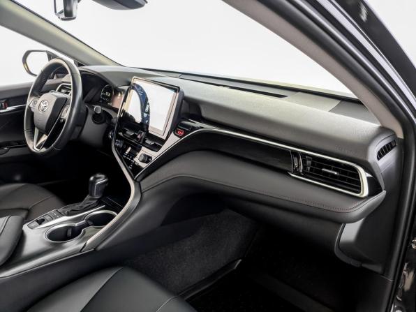 Toyota Camry VIII (XV70) Рестайлинг с пробегом 2023 года, цена 3 750 000 рублей, 38249 км, седан, Автокод Объявления