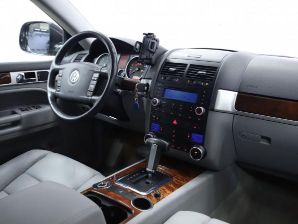 Volkswagen Touareg I Рестайлинг с пробегом 2008 года, цена 990 000 рублей, 355714 км, внедорожник, Автокод Объявления