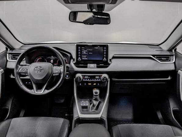 Toyota RAV4 V (XA50) с пробегом 2021 года, цена 3 230 000 рублей, 136228 км, внедорожник, Автокод Объявления