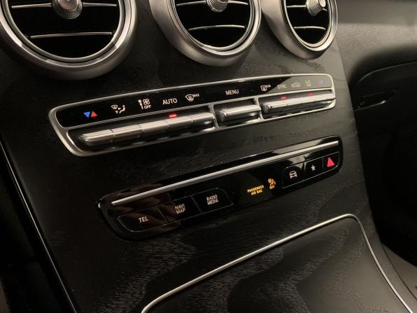 Mercedes-Benz GLC I (X253) Рестайлинг с пробегом 2019 года, цена 3 469 000 рублей, 101616 км, внедорожник, Автокод Объявления