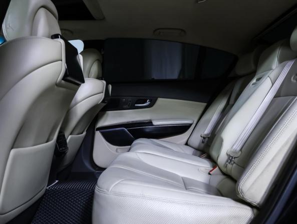 Kia Quoris I с пробегом 2013 года, цена 1 480 000 рублей, 130330 км, седан, Автокод Объявления