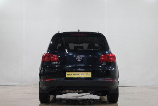Volkswagen Tiguan I Рестайлинг с пробегом 2011 года, цена 899 000 рублей, 191157 км, внедорожник, Автокод Объявления