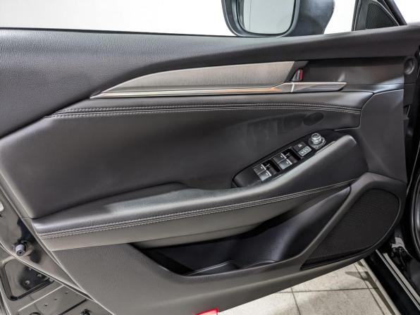 Mazda 6 III (GJ) Рестайлинг 2 с пробегом 2021 года, цена 2 800 000 рублей, 64780 км, седан, Автокод Объявления