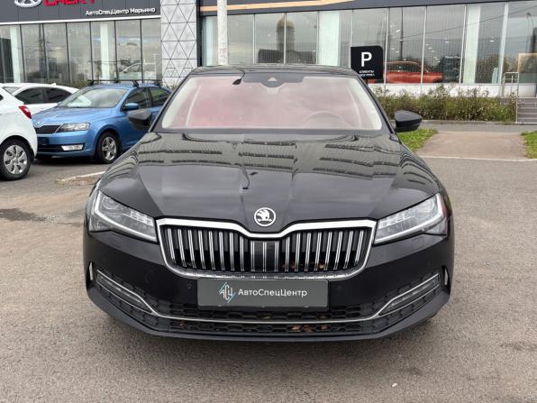 Skoda Superb III Рестайлинг с пробегом 2020 года, цена 2 148 000 рублей, 196092 км, лифтбек, Автокод Объявления