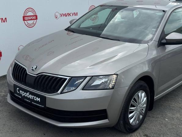 Skoda Octavia III (A7) Рестайлинг с пробегом 2017 года, цена 1 369 000 рублей, 160050 км, лифтбек, Автокод Объявления
