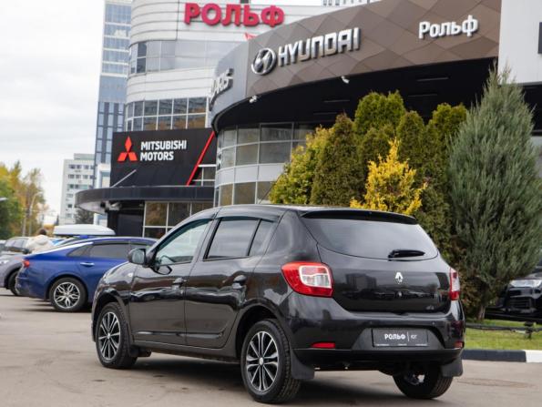 Renault Sandero II Рестайлинг с пробегом 2021 года, цена 993 000 рублей, 120788 км, хэтчбек, Автокод Объявления