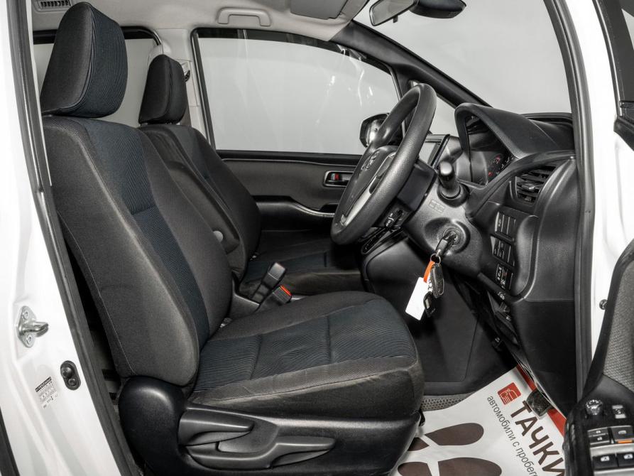 Toyota Noah III (R80) Рестайлинг Иркутск  - изображение 5