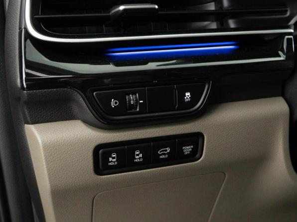 Kia Carnival IV Рестайлинг с пробегом 2025 года, цена 7 083 055 рублей, 12598 км, минивэн, Автокод Объявления