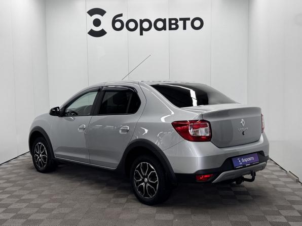Renault Logan II Рестайлинг с пробегом 2021 года, цена 1 300 700 рублей, 104605 км, седан, Автокод Объявления